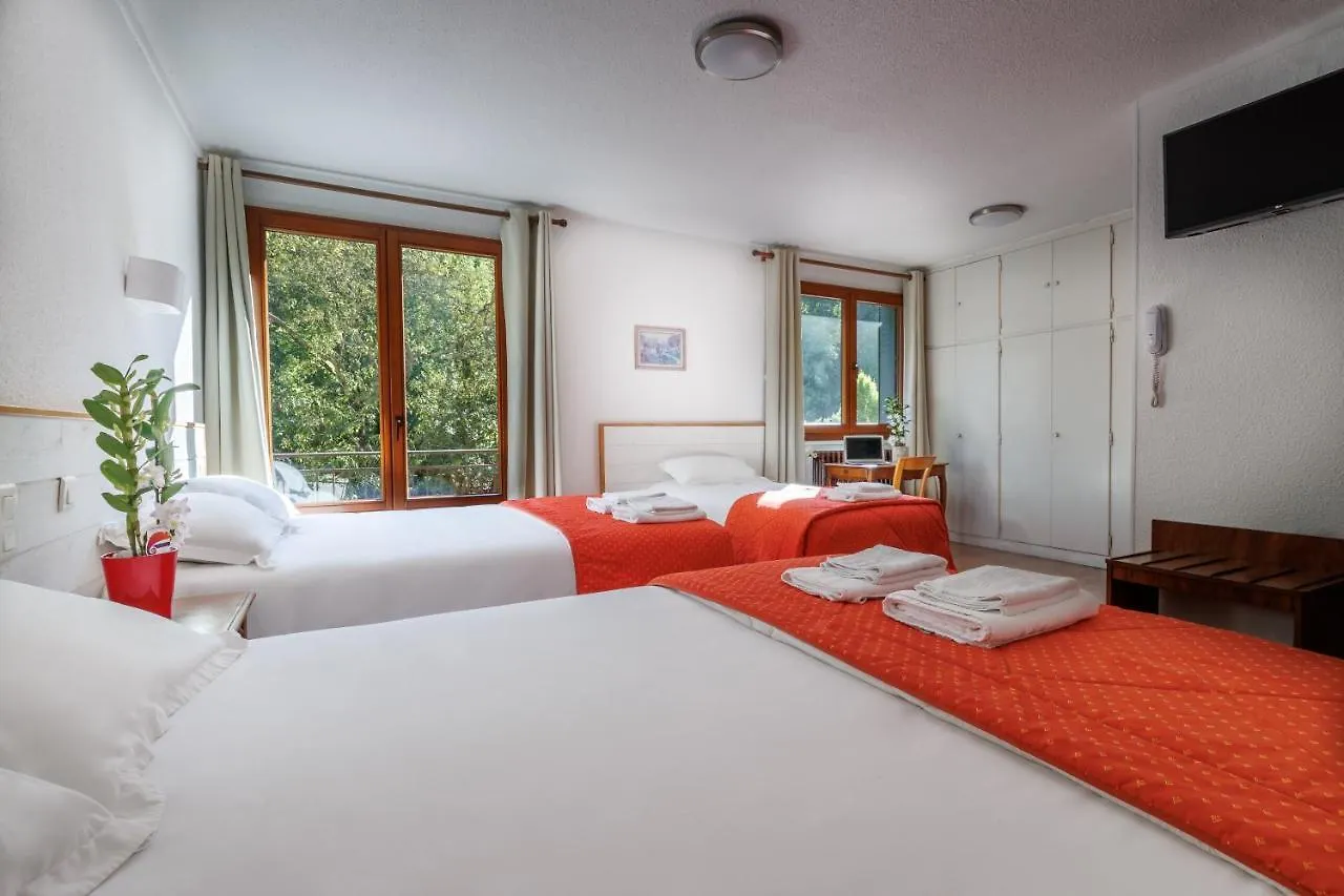 Hotel Saint Clair 루르드 2*,  프랑스